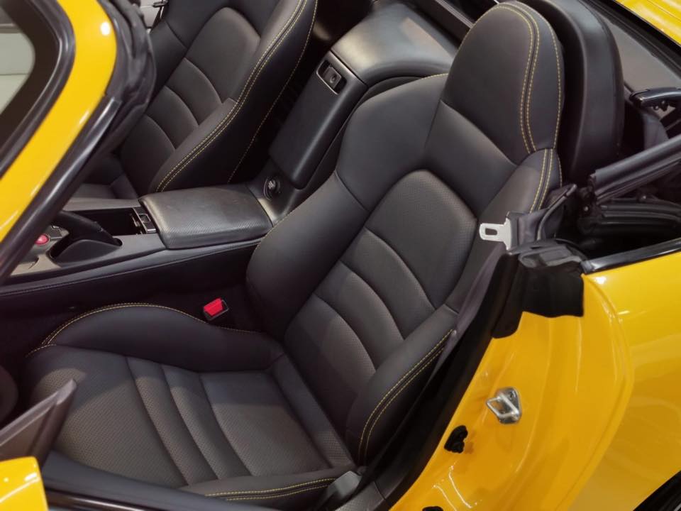 Custom Honda S2000 AP1 Real Leather Seat Covers – Black With Alcantara Suede Inserts